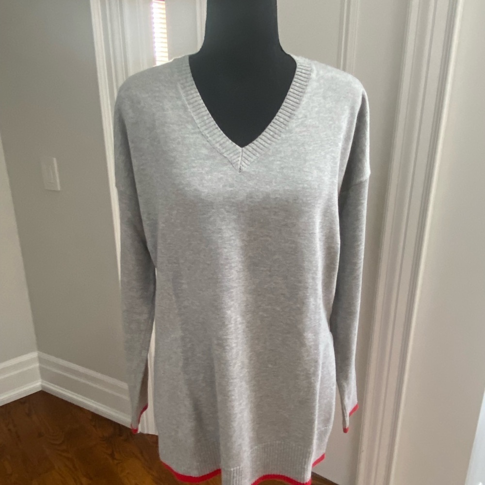 RD Style women’s sweater